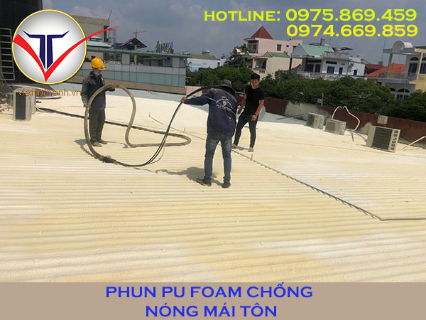 Phun Pu Foam chống nóng mái tôn
